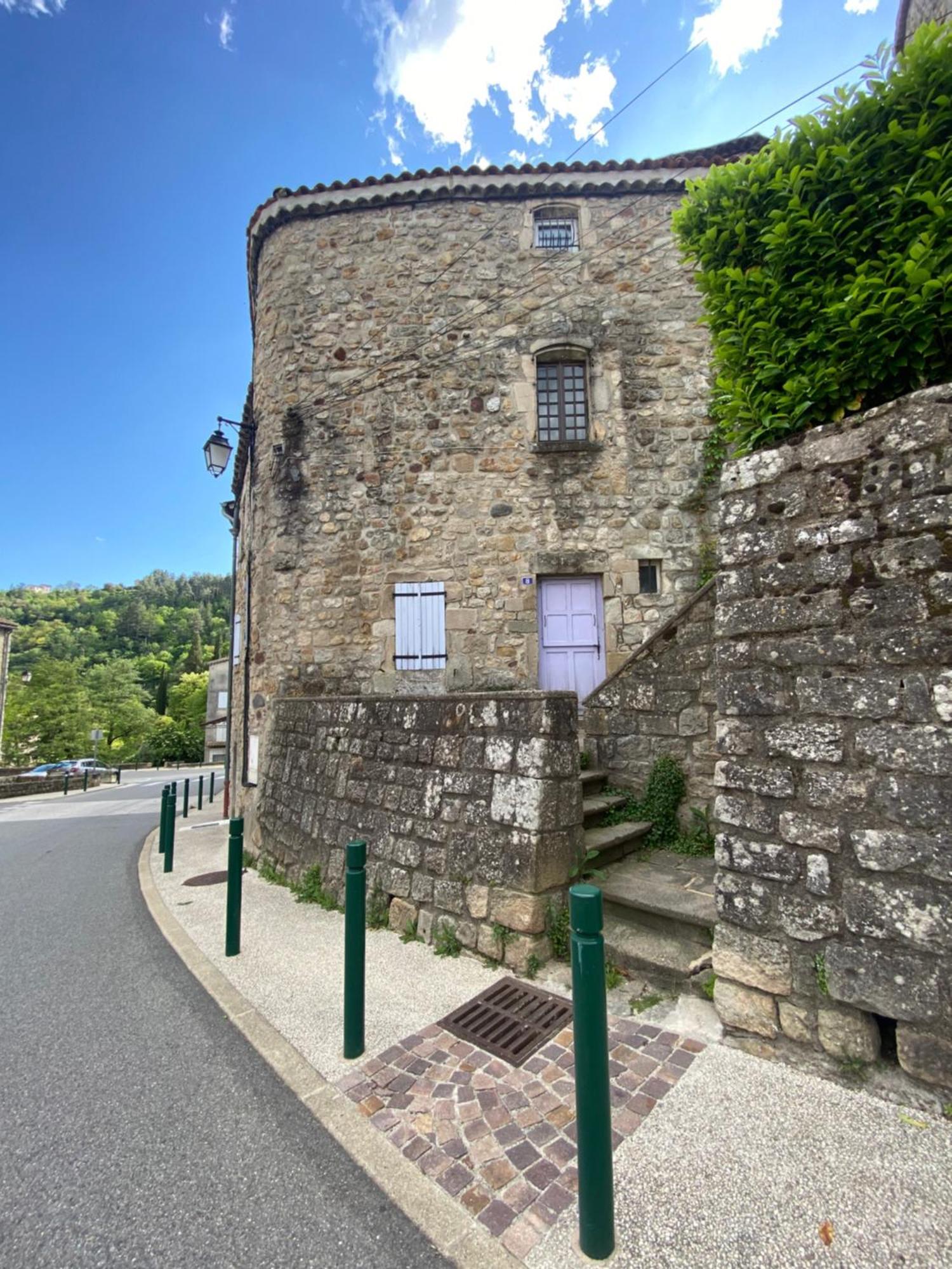 Appartement Atypique Largentiere Luaran gambar